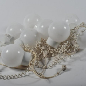 5002-partyverlichting-8-bollen-wit-10m-led.jpg